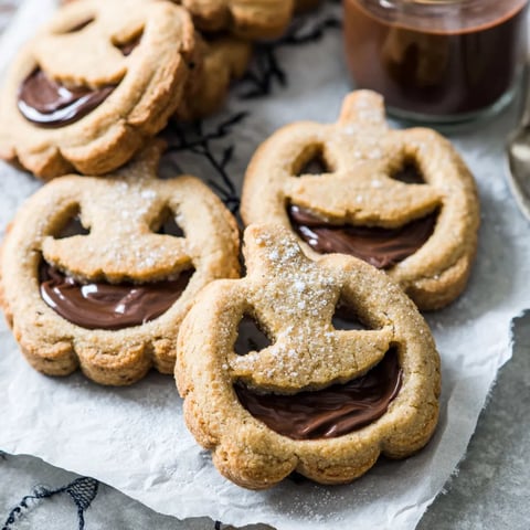 Halloween cookies with chocolate filling.
